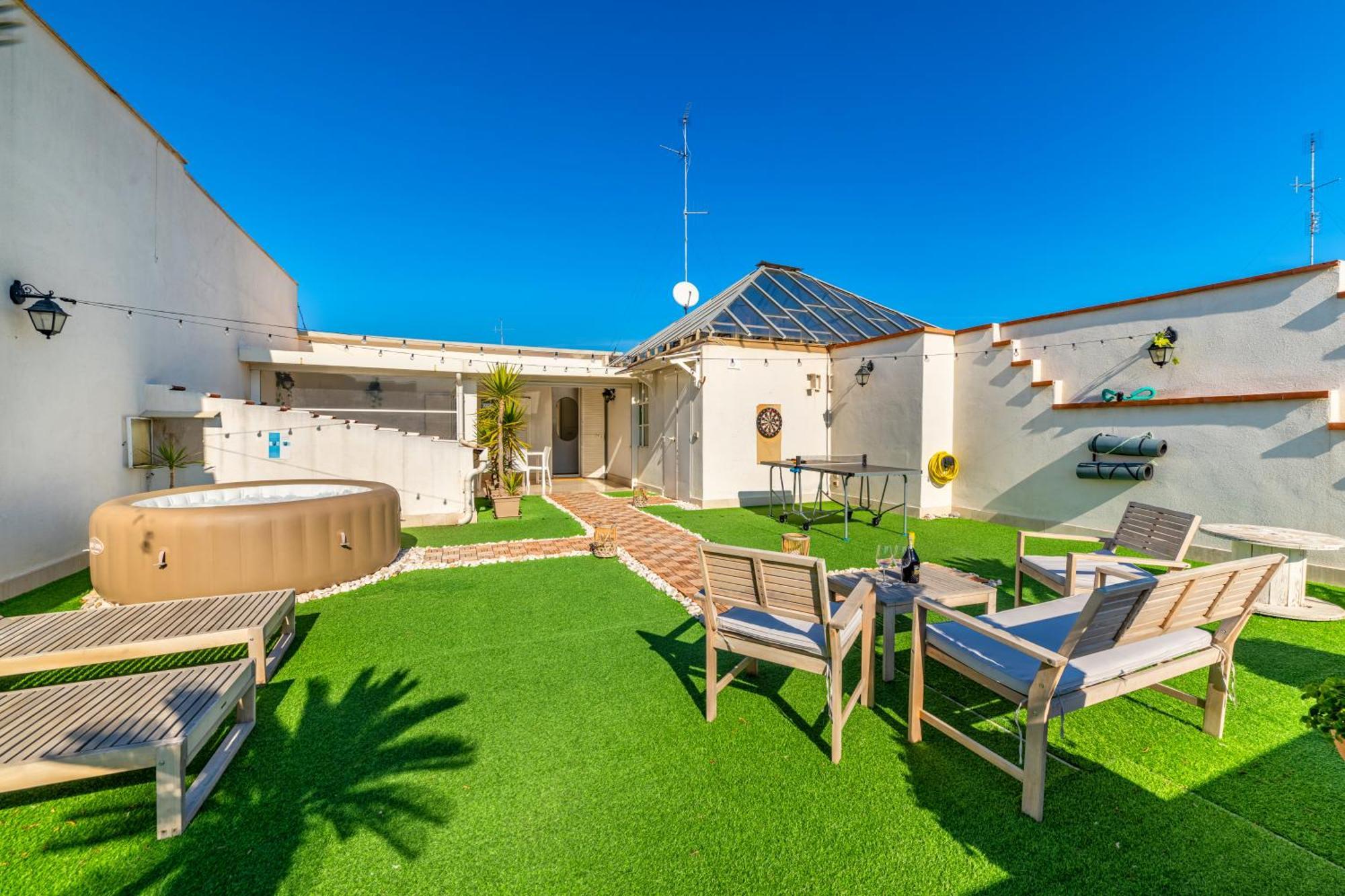 150Mq Rooftop Paradise - Spacious Private Terrace バーリ エクステリア 写真